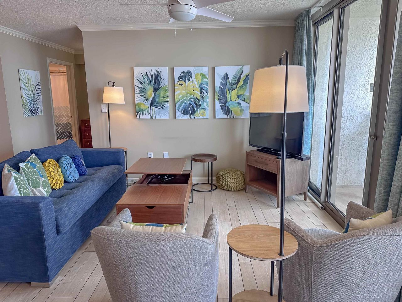 8560 Queensway Blvd.  Photo 7