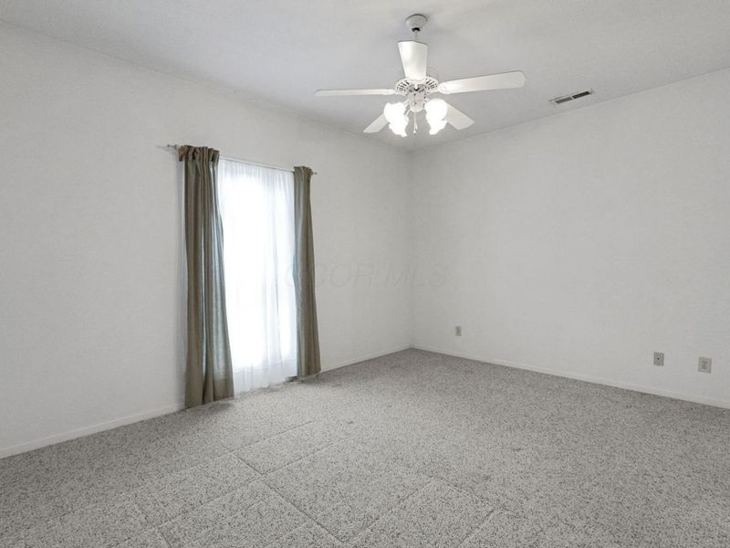 2500 Swan Drive , Grove City, OH 43123 Photo 16