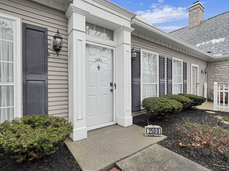 2500 Swan Drive , Grove City, OH 43123 Photo 2