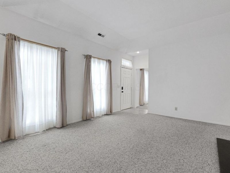 2500 Swan Drive , Grove City, OH 43123 Photo 6