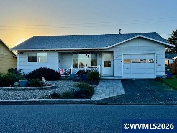 1841 Umpqua Rd, Woodburn, OR 97071