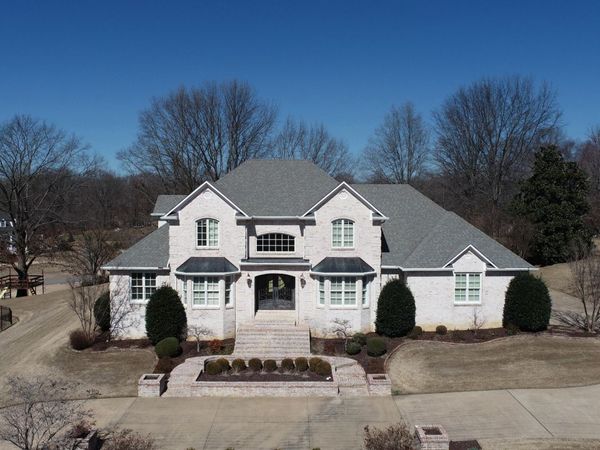 802 Acadian Boulevard, Dyersburg, TN 38024