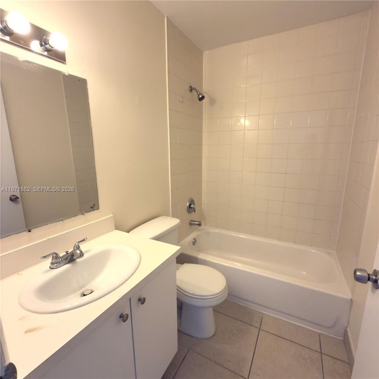 451 NE 136th St, Unit III314, North Miami, FL 33161 Photo