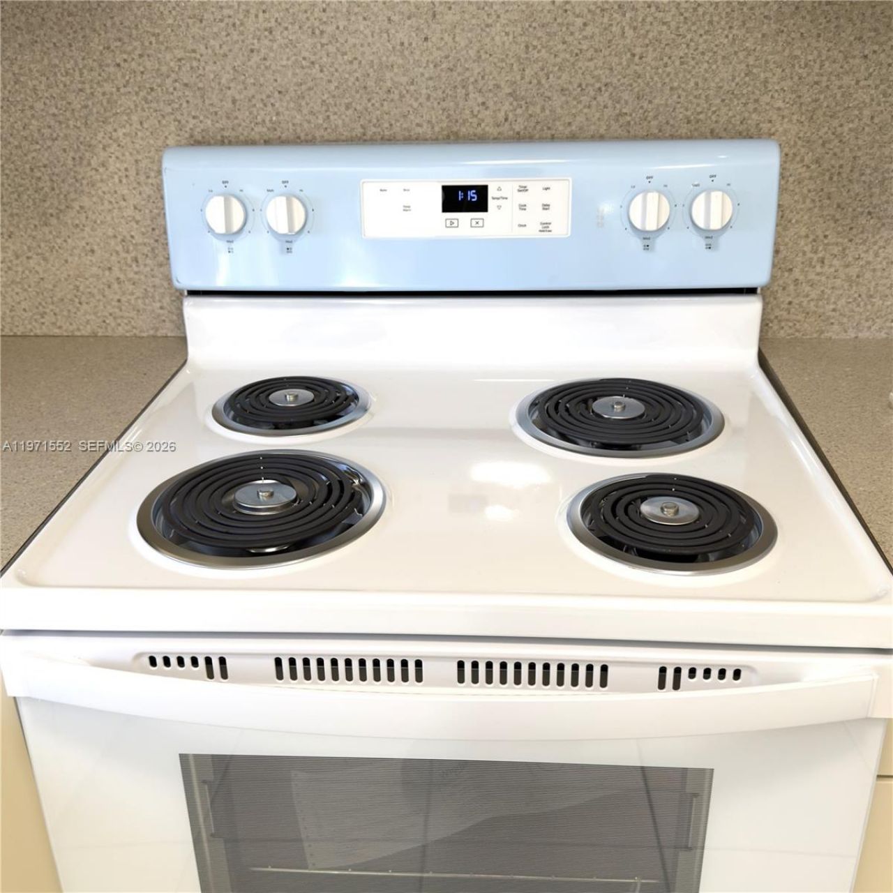 451 NE 136th St, Unit III314, North Miami, FL 33161 Photo