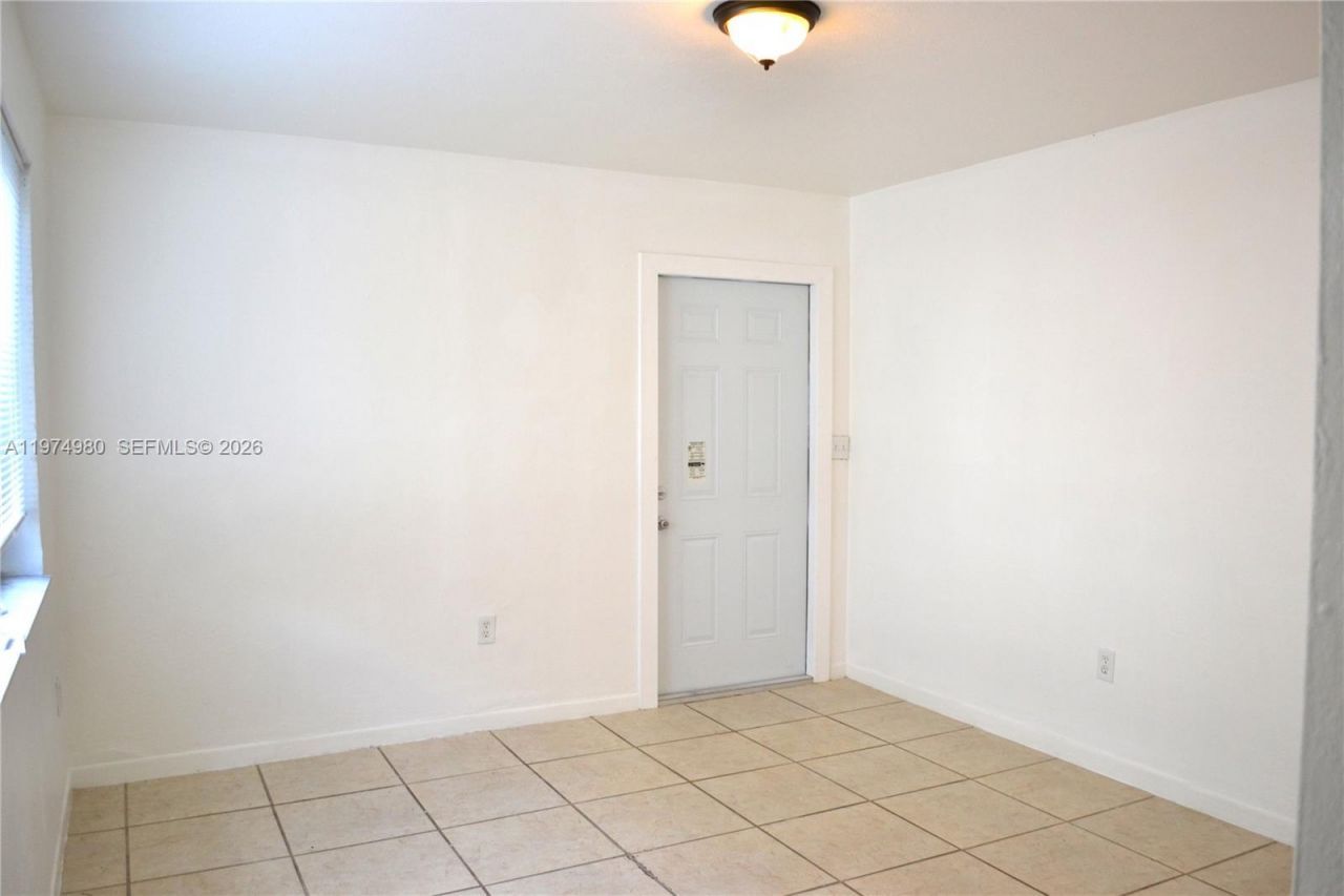 1035 SW 4th St, Unit 2, Miami, FL 33130 Photo