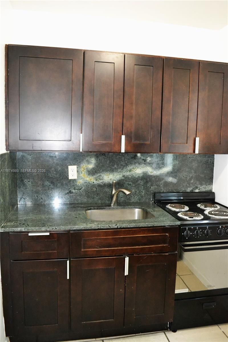 1035 SW 4th St , Unit 2, Miami, FL 33130 Photo