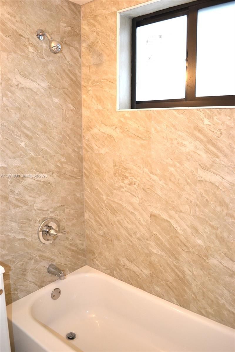 1035 SW 4th St , Unit 2, Miami, FL 33130 Photo