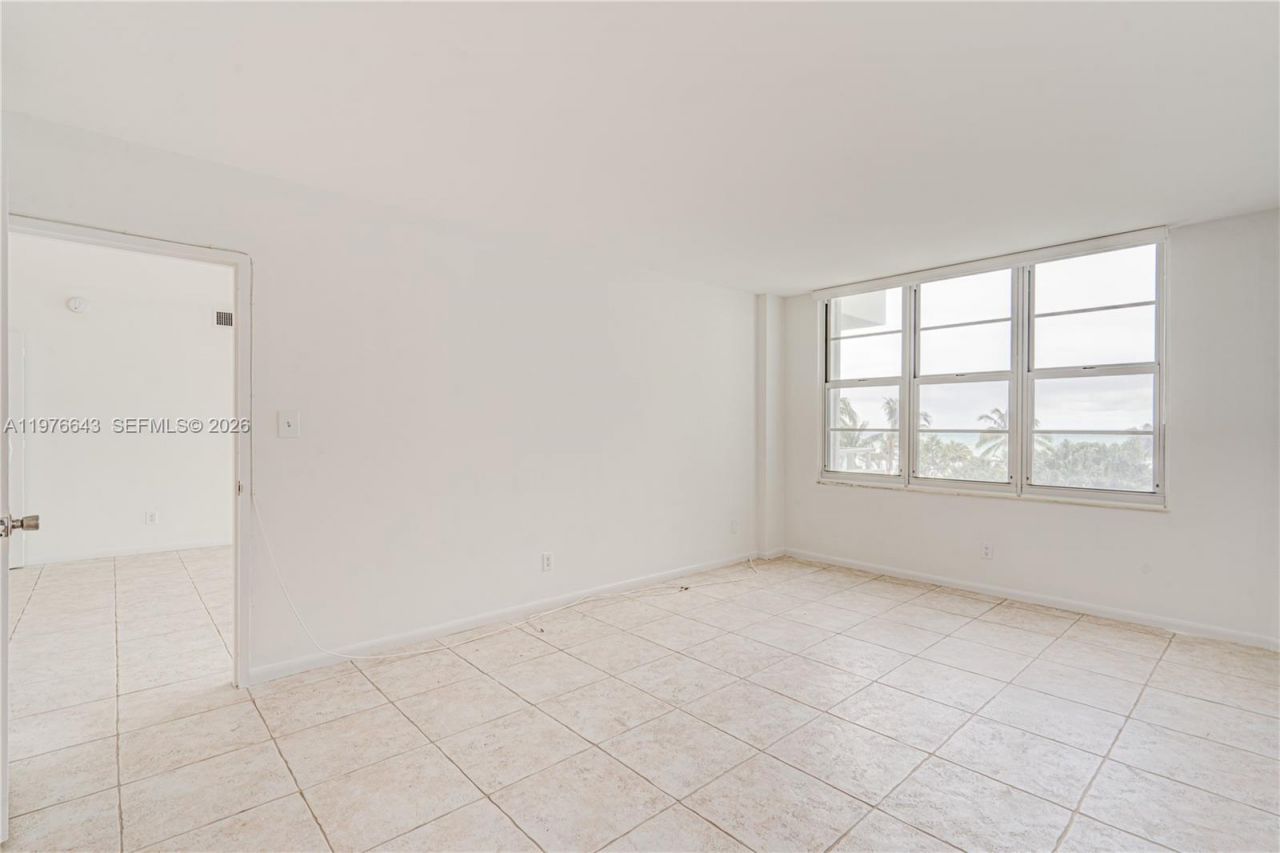5161 Collins Ave, Unit 516, Miami Beach, FL 33140 Photo