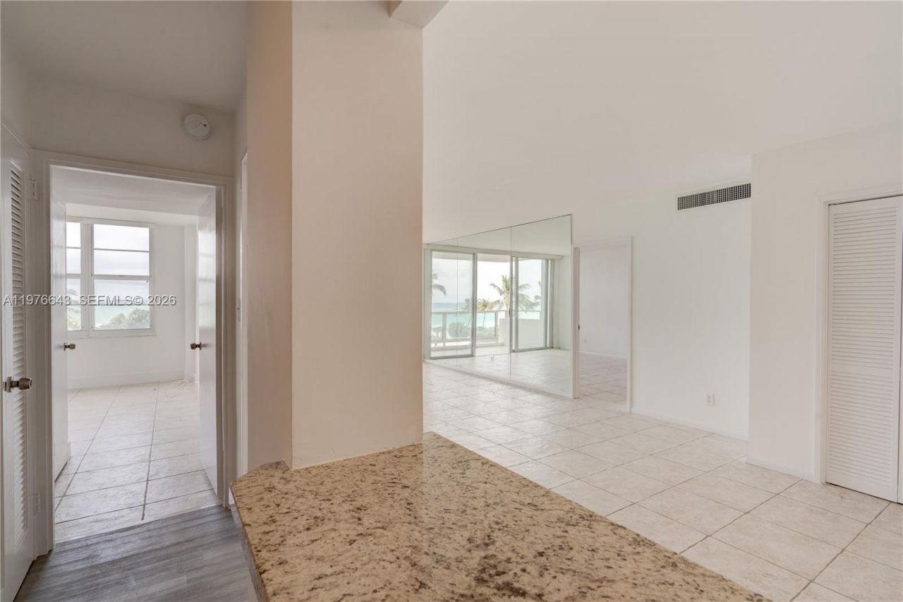 5161 Collins Ave, Unit 516, Miami Beach, FL 33140 Photo