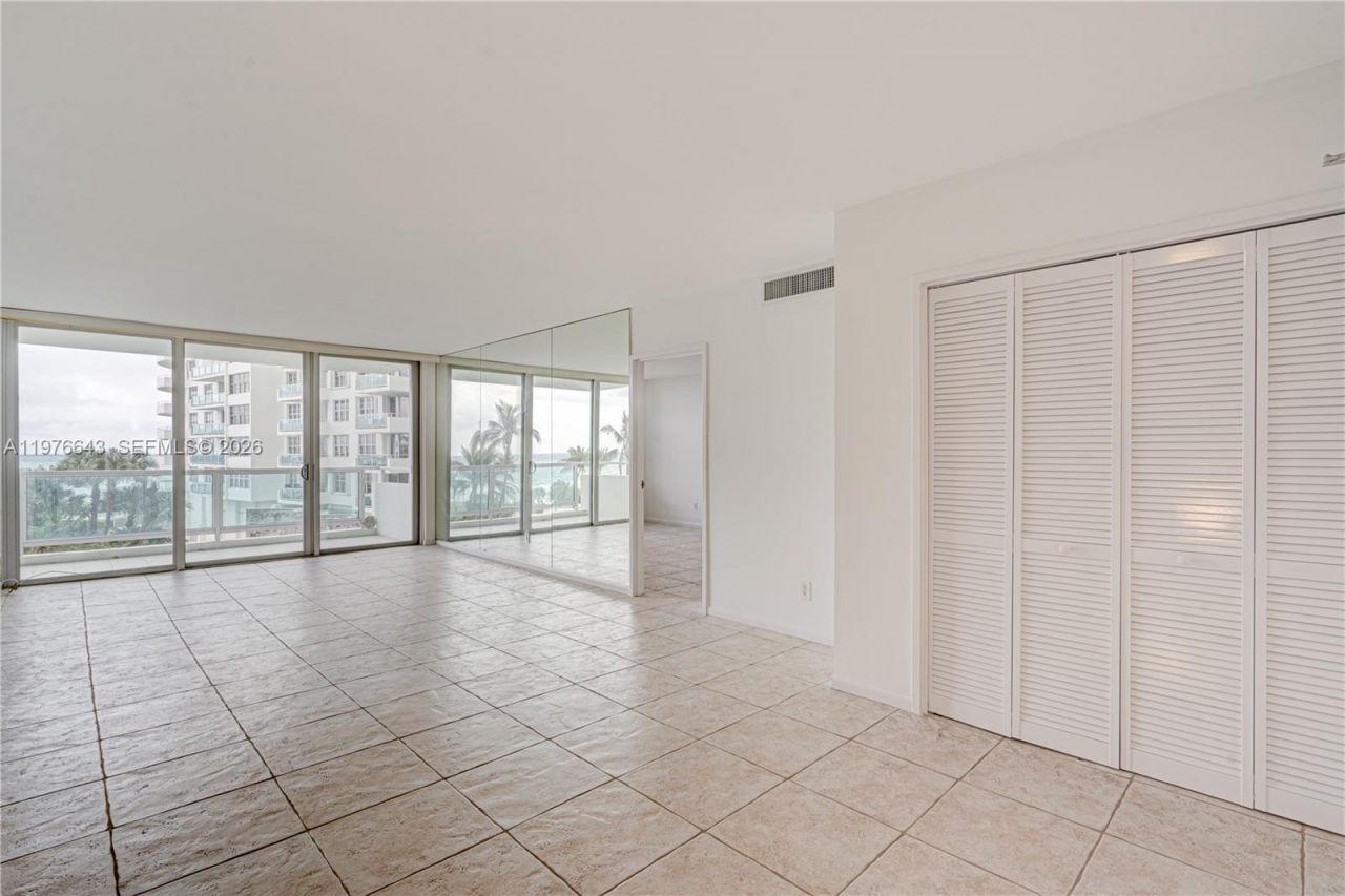 5161 Collins Ave, Unit 516, Miami Beach, FL 33140 Photo