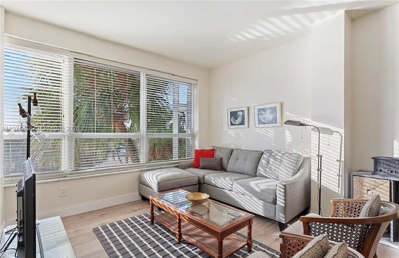 4925 Collins Ave , Unit 2H, Miami Beach, FL 33140 Photo