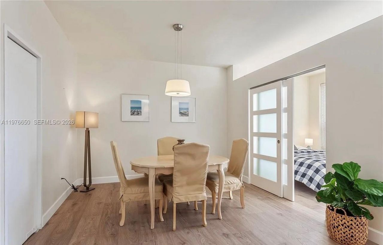 4925 Collins Ave , Unit 2H, Miami Beach, FL 33140 Photo