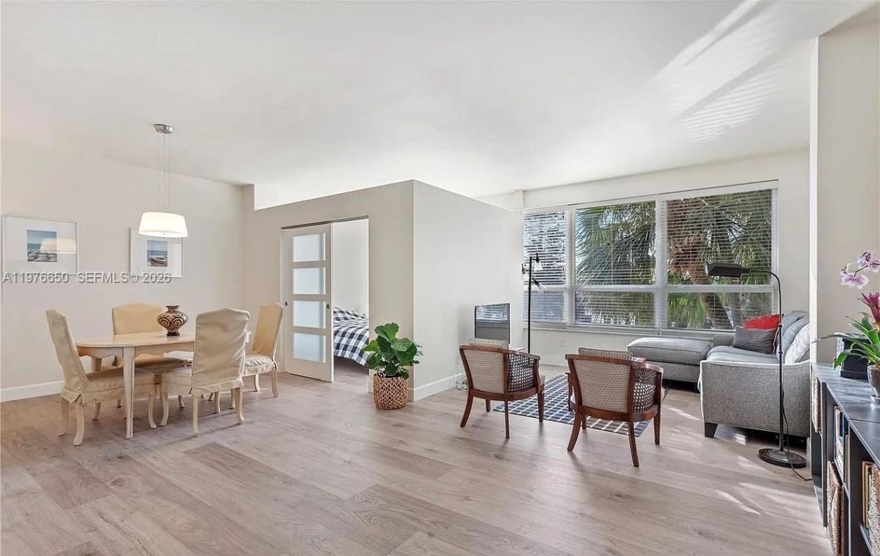 4925 Collins Ave , Unit 2H, Miami Beach, FL 33140 Photo