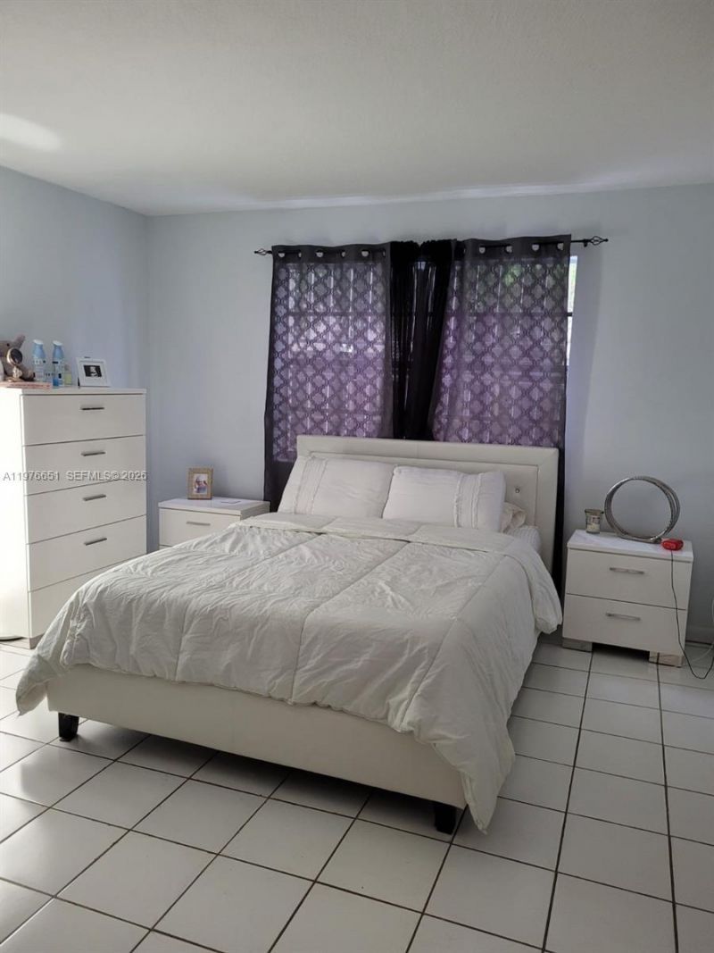 10932 SW 25th St, Miami, FL 33165 Photo