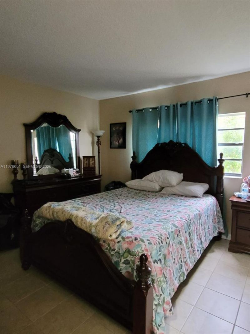 10932 SW 25th St, Miami, FL 33165 Photo
