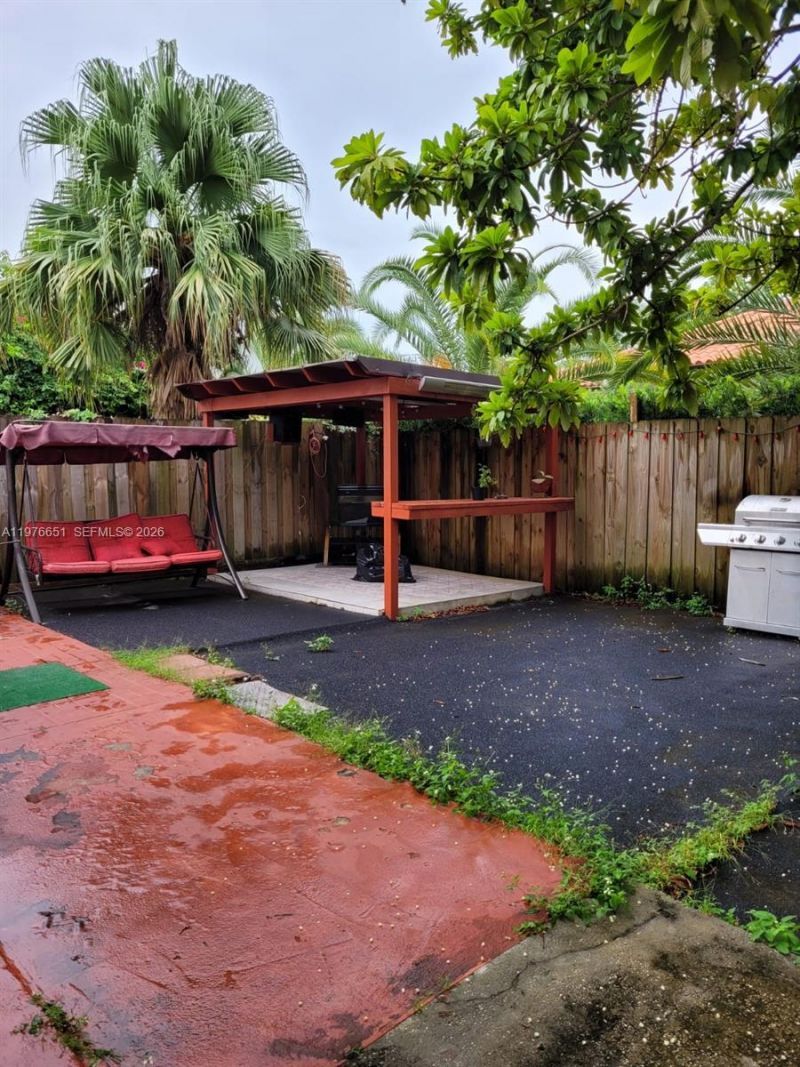 10932 SW 25th St, Miami, FL 33165 Photo