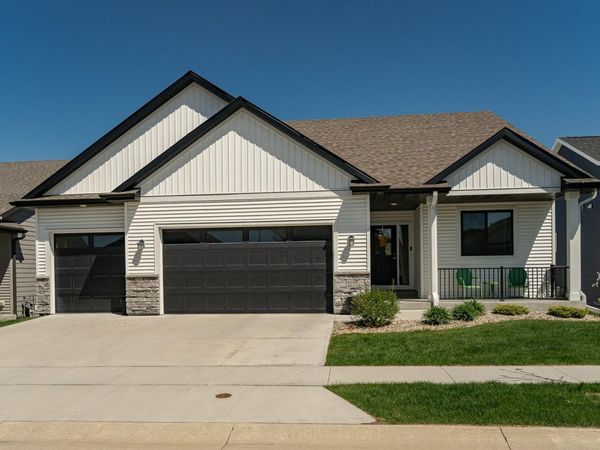 1639 Hadley Creek Drive NE, Rochester, MN 55906