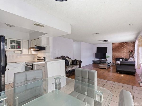 134 S Magnolia, Unit 4C, Anaheim, CA 92804