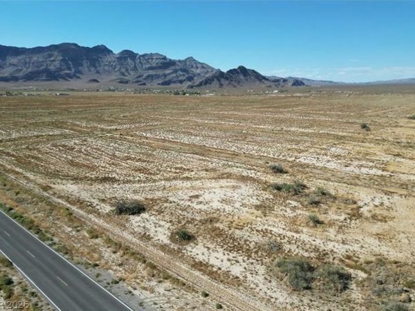 820 W Flashman Lane , Pahrump, NV 89060