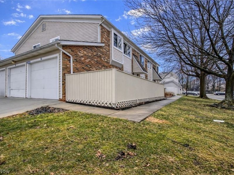 5548 Ivy Court , Unit C, Willoughby, OH 44094 Photo 4