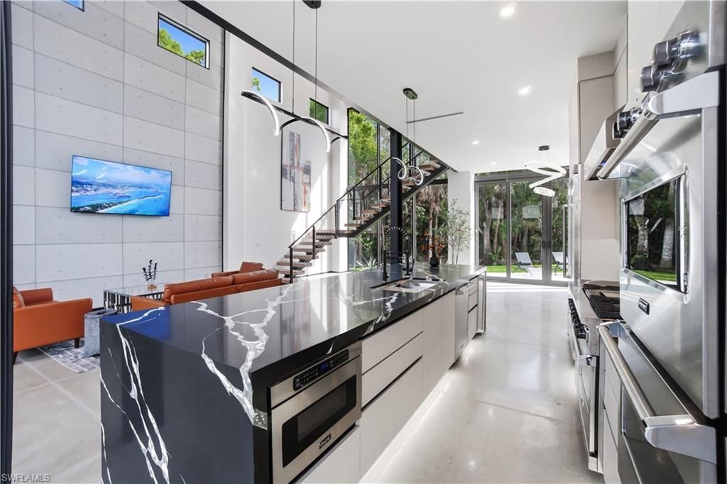 27100 Imperial Pkwy, Bonita Springs, FL 34135 Photo