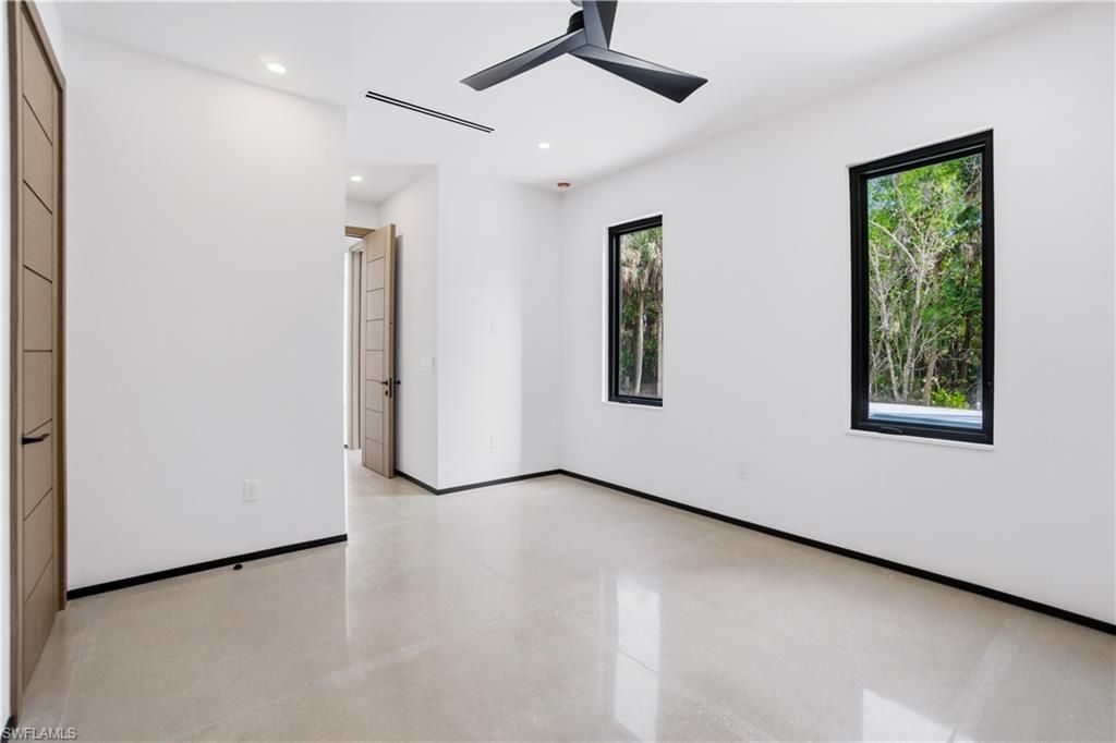 27100 Imperial Pkwy, Bonita Springs, FL 34135 Photo