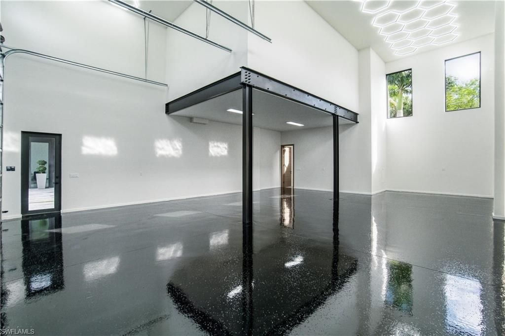 27100 Imperial Pkwy, Bonita Springs, FL 34135 Photo