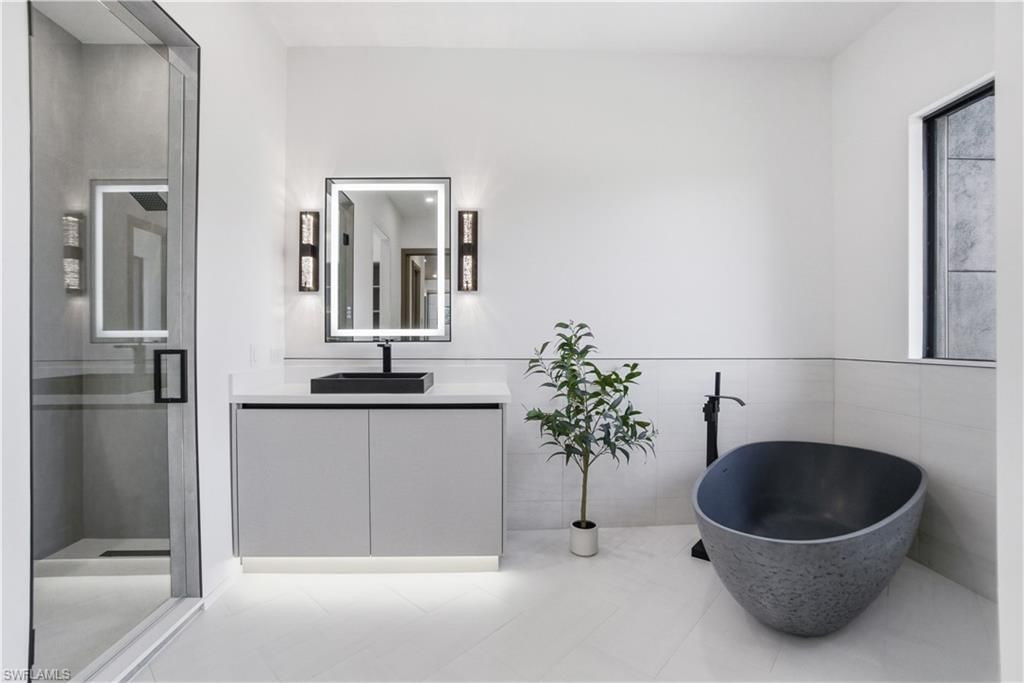 27100 Imperial Pkwy , Bonita Springs, FL 34135 Photo