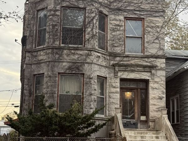 7408 S Maryland Avenue, Chicago, IL 60619
