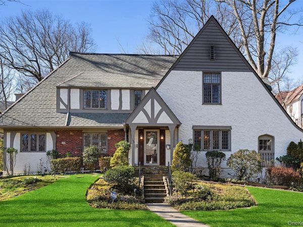 103 Aviemore Drive , New Rochelle, NY 10804