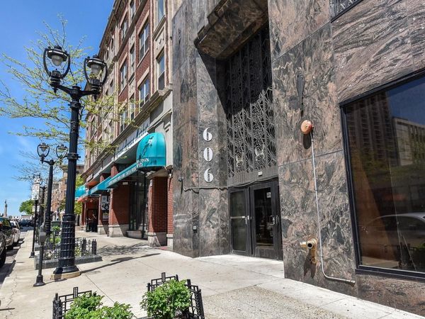 606 W Wisconsin AVENUE, Unit 311, Milwaukee, WI 53203