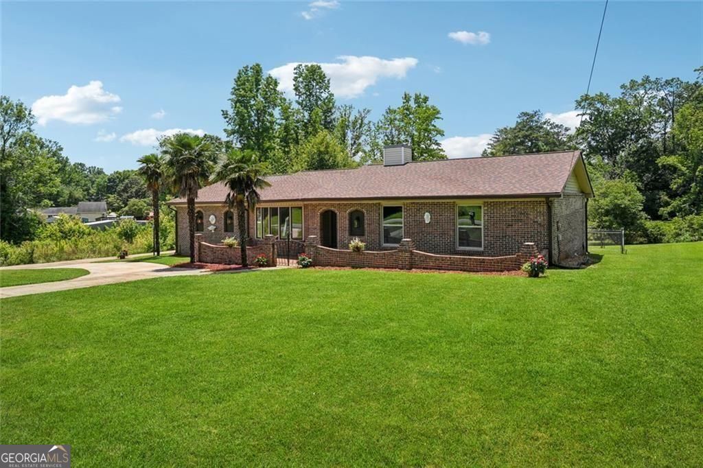 12 Windsor Way, Newnan, GA 30263 Main Photo