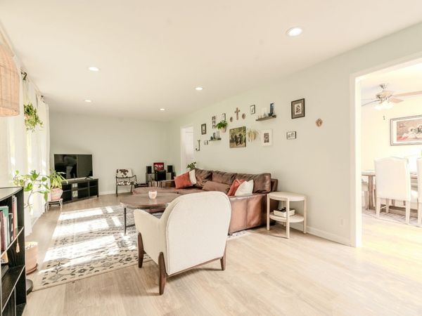 221 Downer Dr , Clarksville, TN 37042