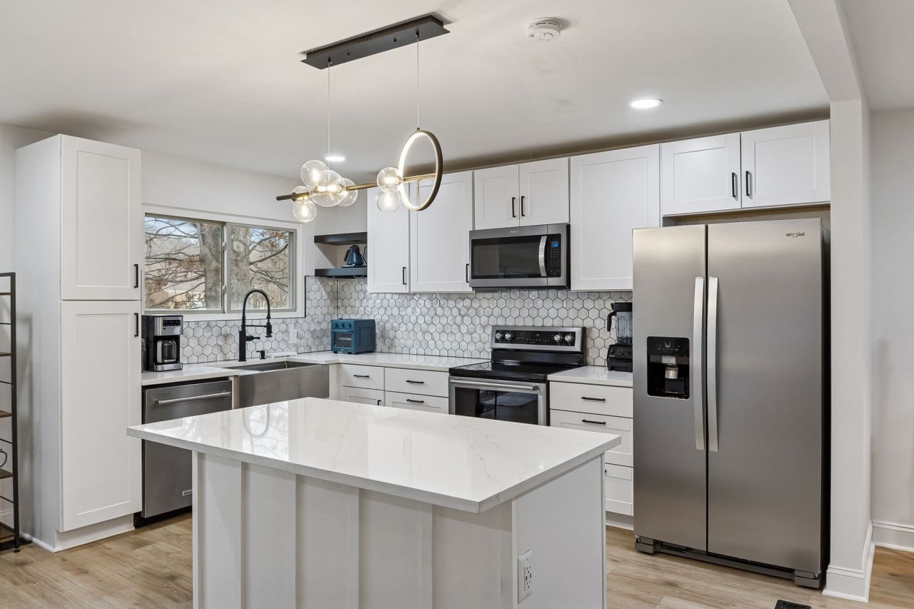 6955 Highland Park Dr, Nashville, TN 37205 Main Photo