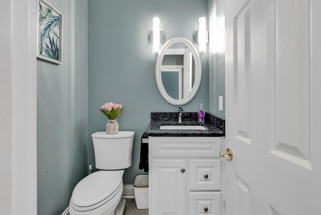 376 Congressional Dr. Photo 11