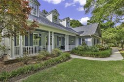 376 Congressional Dr. photo 4