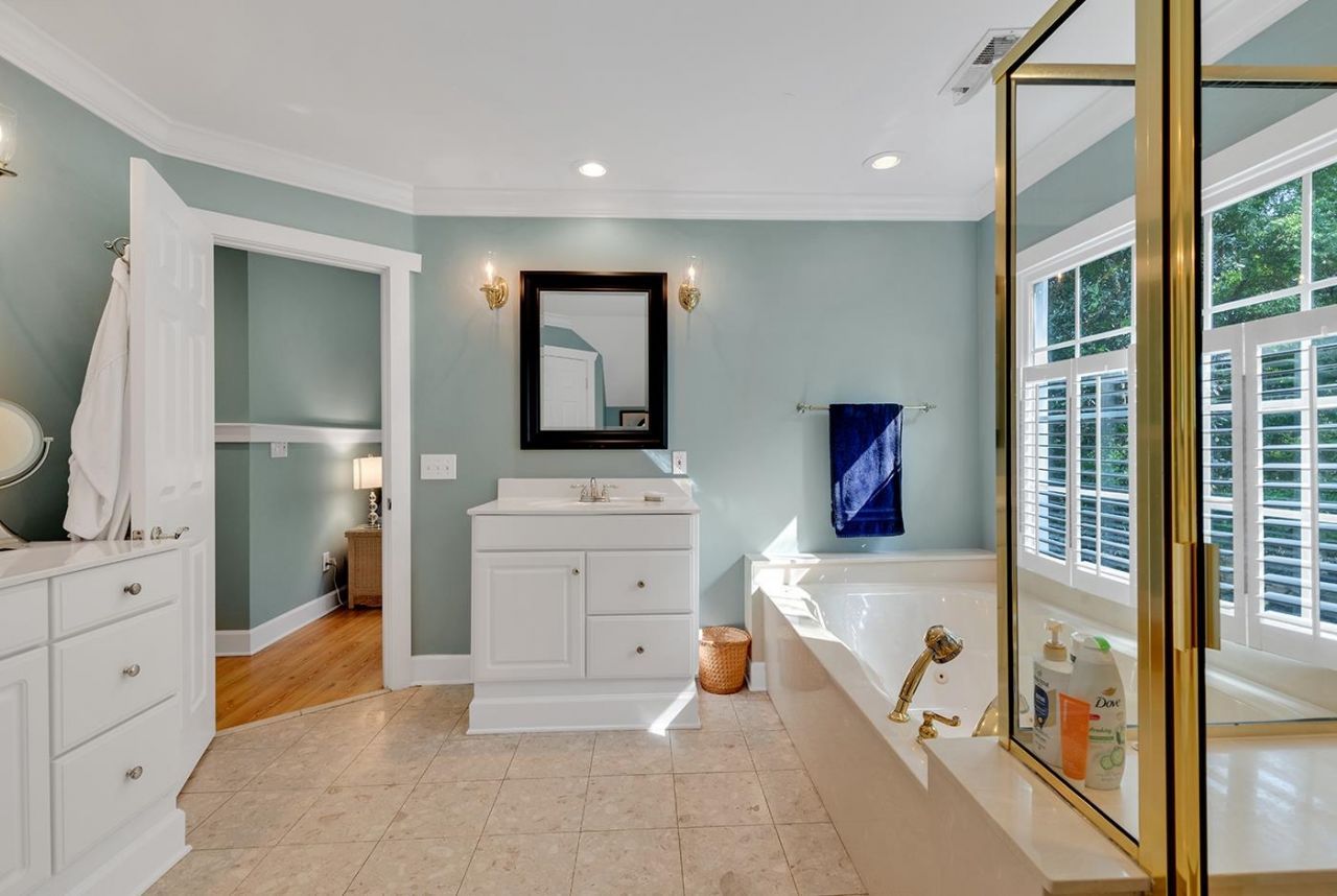 376 Congressional Dr. Photo 35