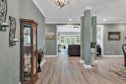 376 Congressional Dr. photo 4