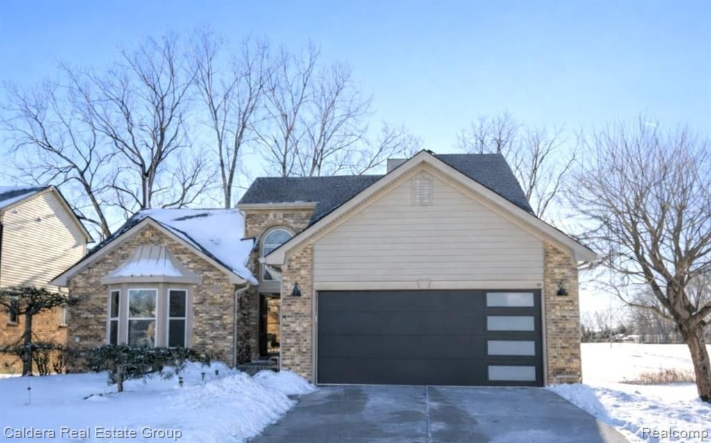 12838 Rolling Brook Court, Sterling Heights, MI 48313 Main Photo