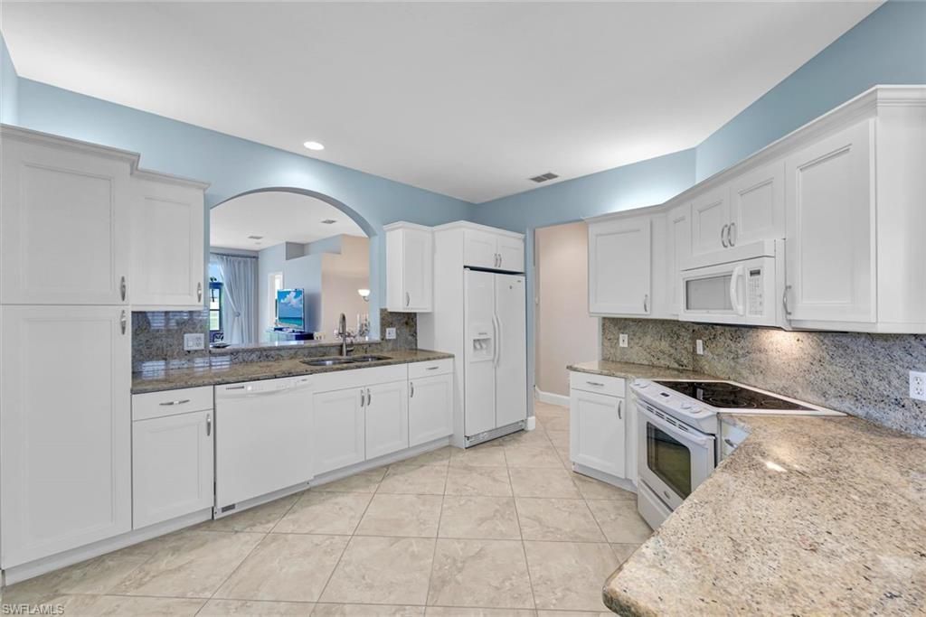5945 Sand Wedge Ln, Unit 1003, Naples, FL 34110 Photo