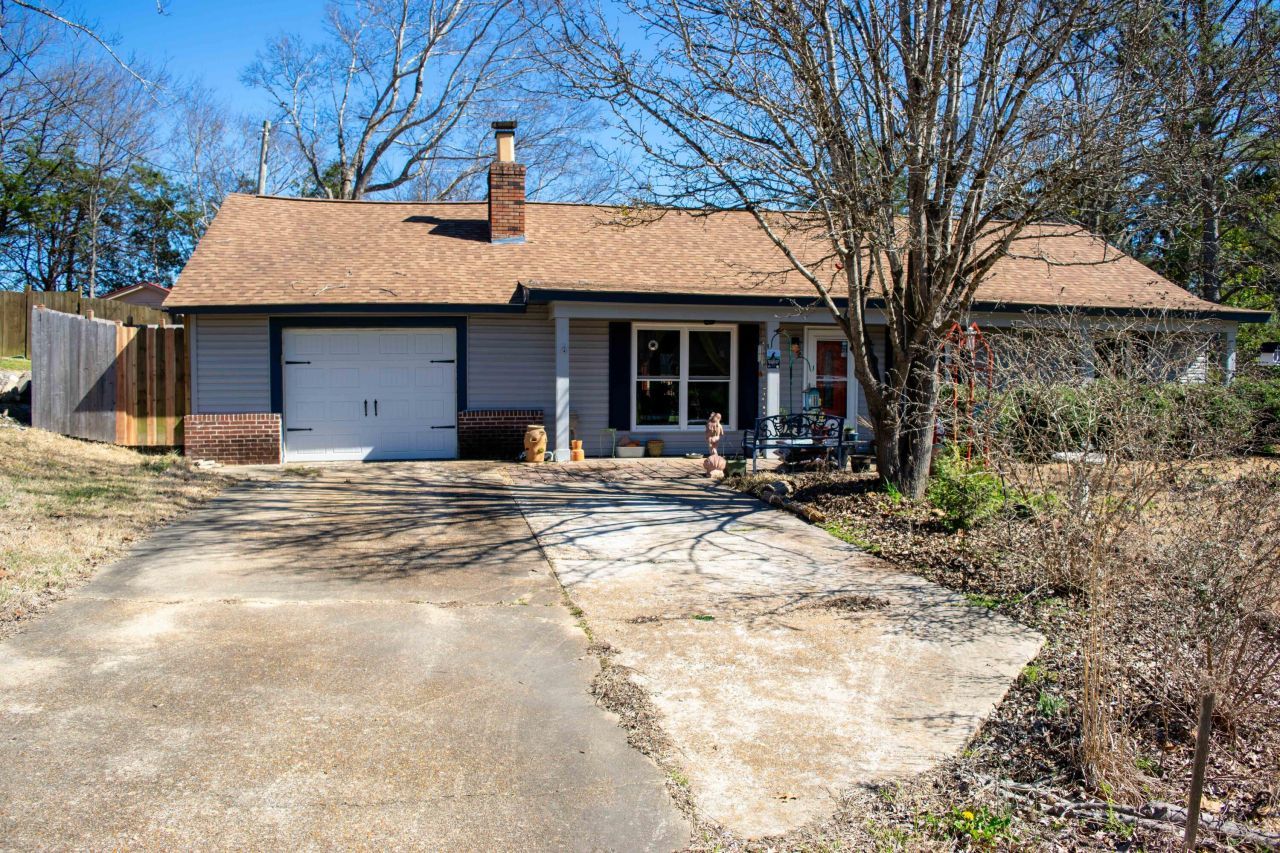 164 Eutaw Dr, Starkville, MS 39759 Main Photo