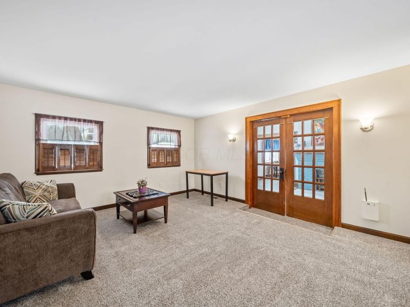 2196 Ferris Road, Columbus, OH 43224 Photo 12