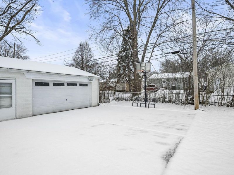 2196 Ferris Road, Columbus, OH 43224 Photo 22