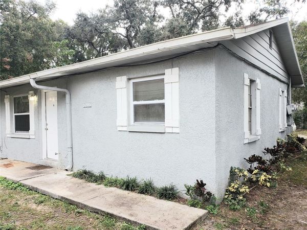 8215 KLONDYKE STREET , TAMPA, FL 33604