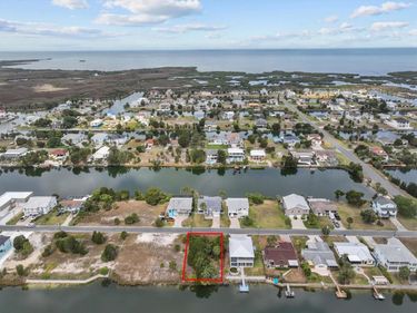 3254 AZALEA DRIVE , HERNANDO BEACH, FL 34607