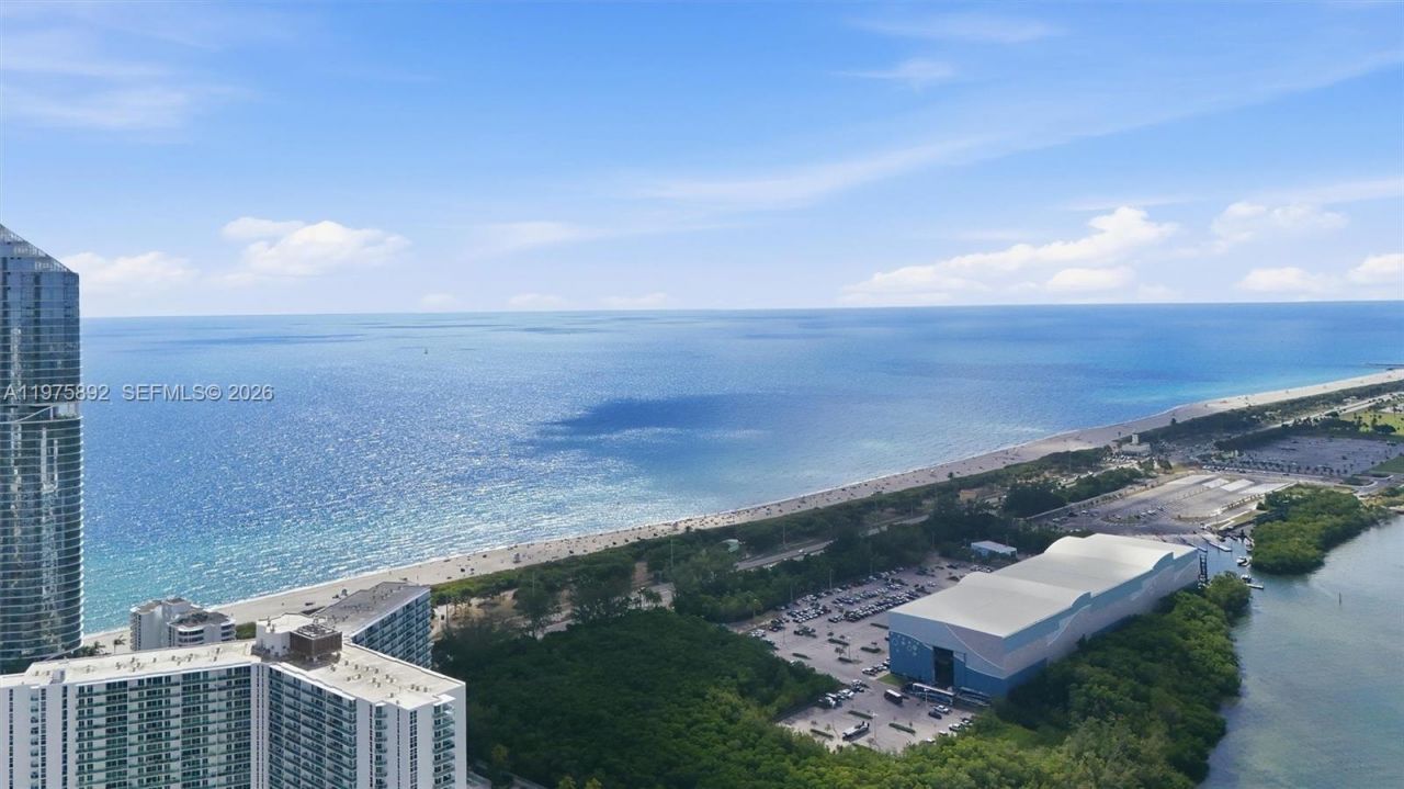 100 Bayview Dr, Unit 1106, Sunny Isles Beach, FL 33160 Photo