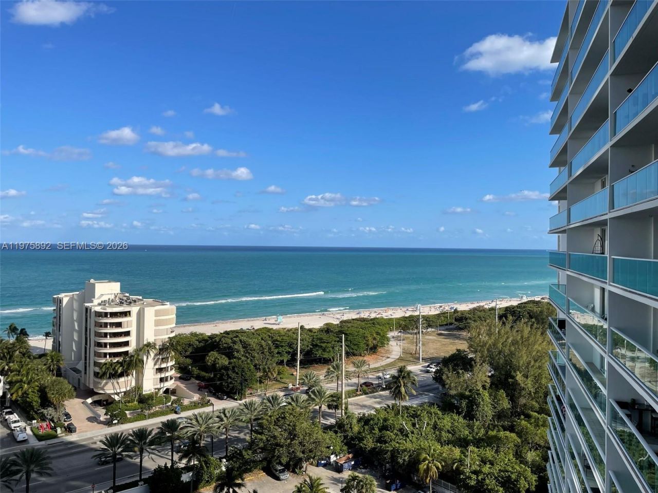 100 Bayview Dr, Unit 1106, Sunny Isles Beach, FL 33160 Photo