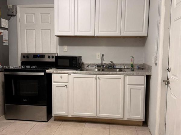 5941 NW 14th Ct , Sunrise, FL 33313