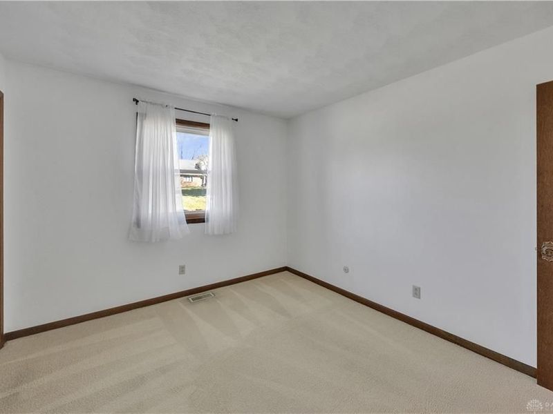 139 Cambria Drive, Beavercreek, OH 45440 Photo 11