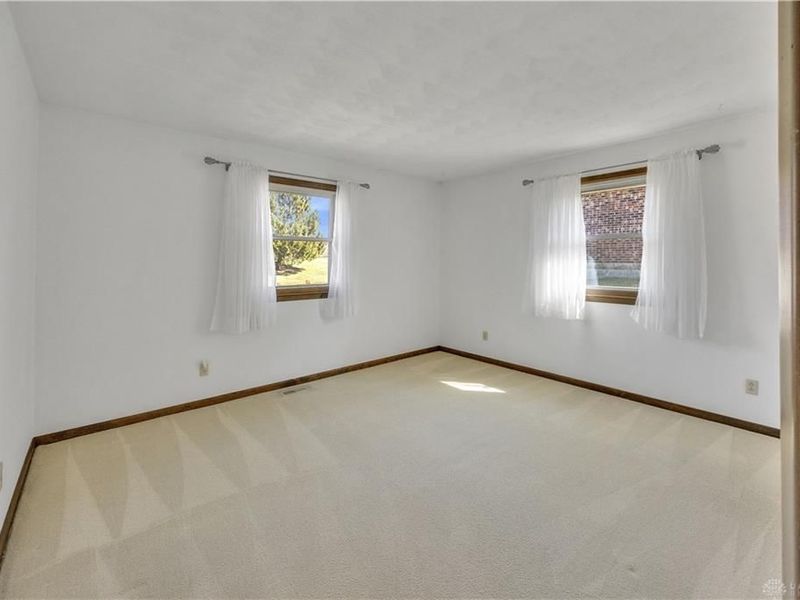 139 Cambria Drive, Beavercreek, OH 45440 Photo 12